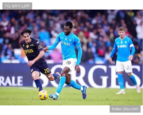 意甲速报：AC米兰客场2-2战平那不勒斯，争冠形势愈发复杂